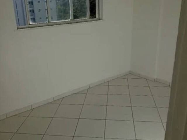Apartamento para Venda em Salvador - 4