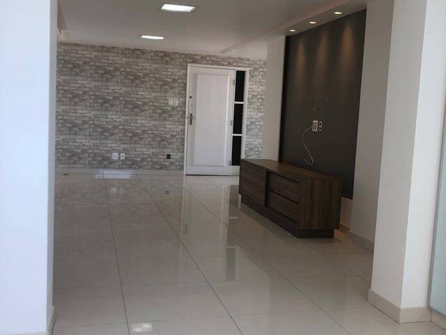 Apartamento para Venda em Salvador - 5