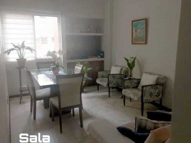Apartamento para Venda em Salvador - 2