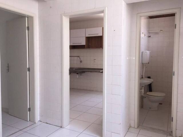 Apartamento para Venda em Salvador - 3