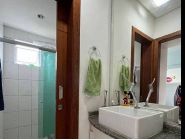 Apartamento para Venda em Salvador - 2