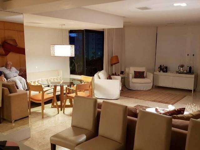 #83 - Apartamento para Venda em Salvador - BA