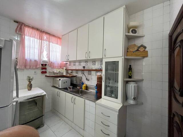 Apartamento para Venda em Salvador - 3