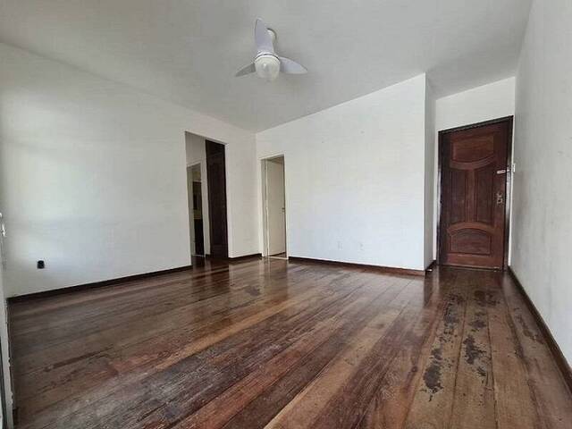 Apartamento para Venda em Salvador - 2