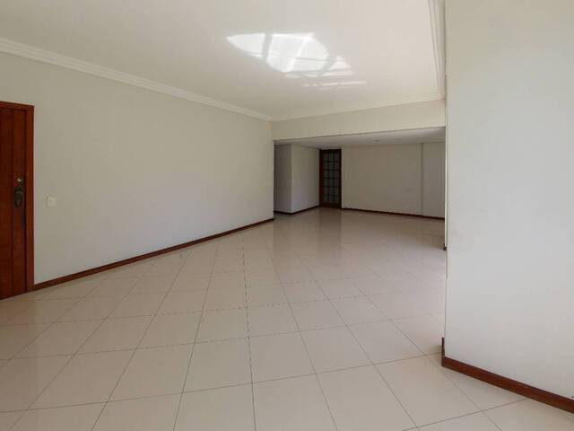 Apartamento para Venda em Salvador - 2