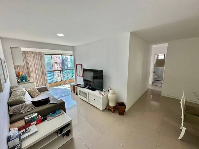 Apartamento para Venda em Salvador - 3