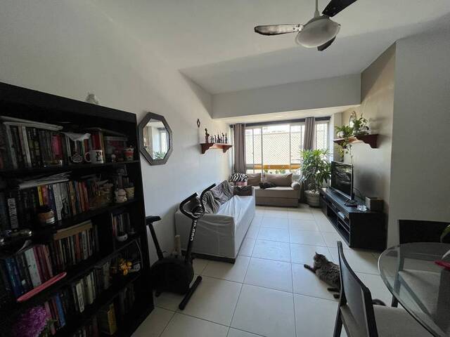 Apartamento para Venda em Salvador - 2