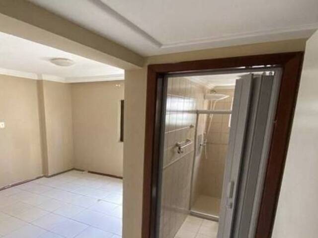 Apartamento para Venda em Salvador - 3