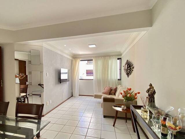 Apartamento para Venda em Salvador - 2
