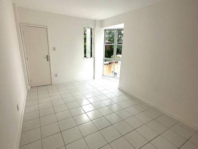 #232 - Apartamento para Venda em Salvador - BA