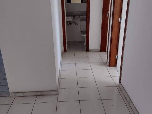 Apartamento para Venda em Lauro de Freitas - 4