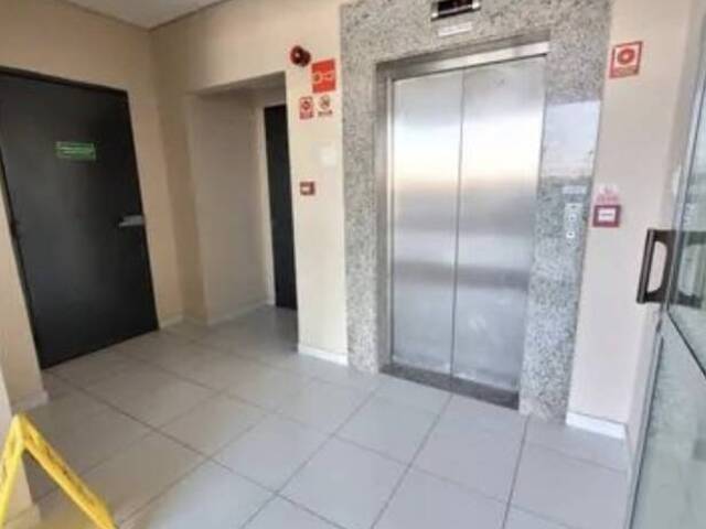 Apartamento para Venda em Salvador - 4