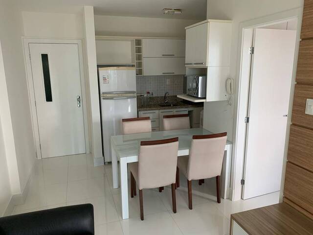 Apartamento para Venda em Salvador - 3