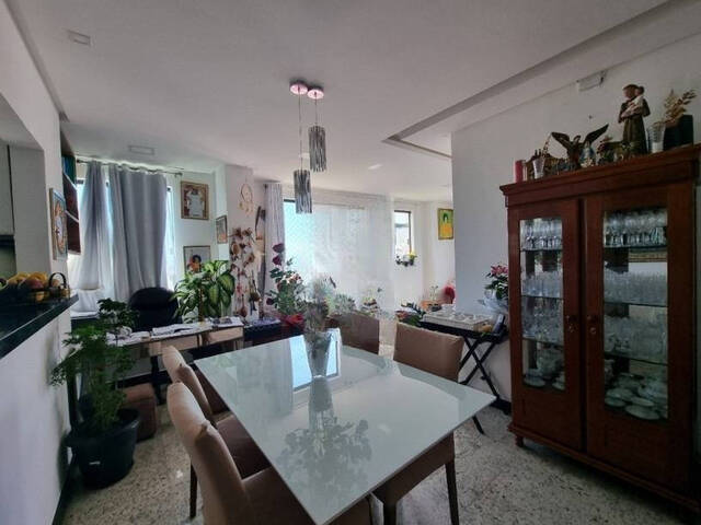 Apartamento para Venda em Salvador - 3