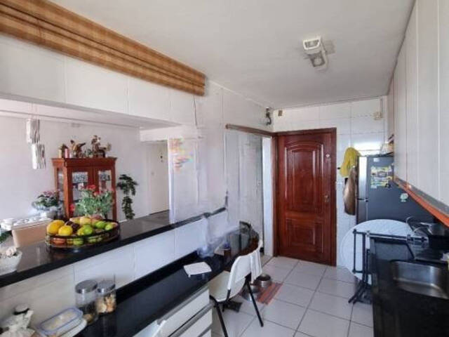Apartamento para Venda em Salvador - 4