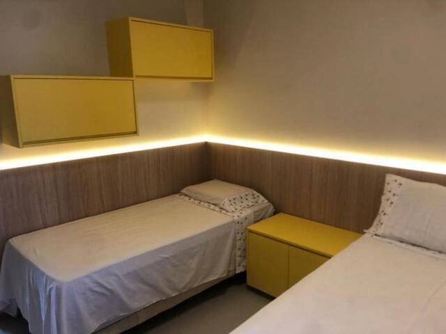 Casa para Venda em Camaçari - 5