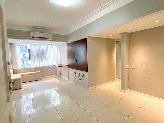 #290 - Apartamento para Venda em Salvador - BA