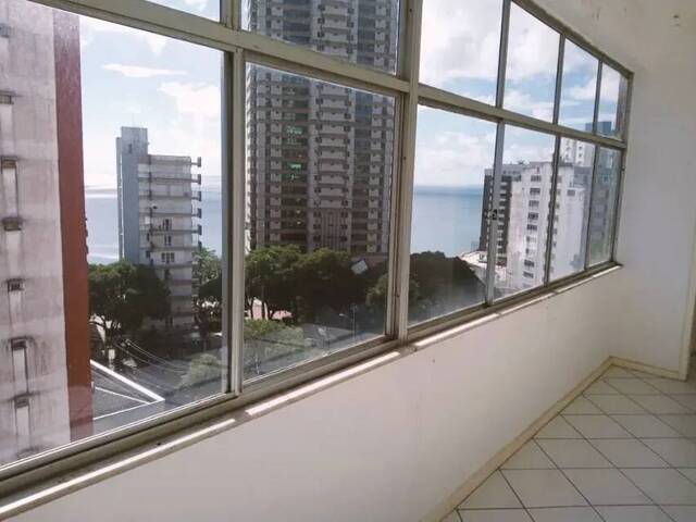 Apartamento para Venda em Salvador - 2
