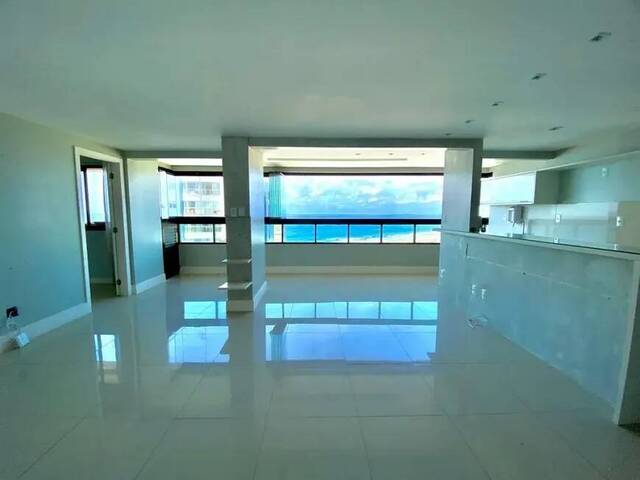 Apartamento para Venda em Salvador - 3