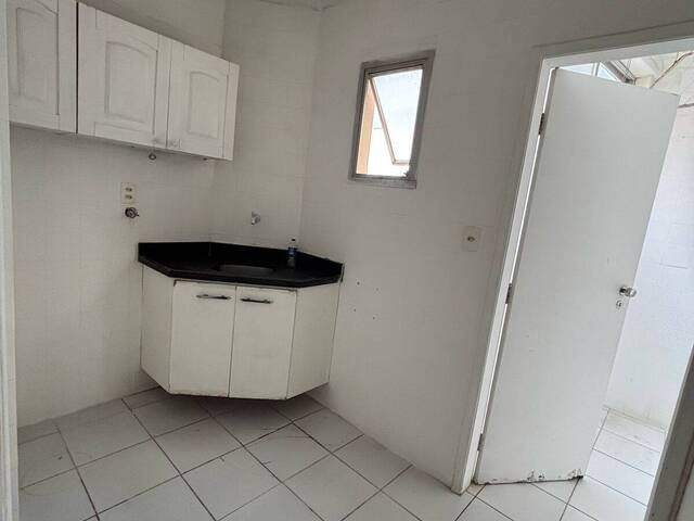 Apartamento para Venda em Salvador - 4