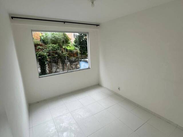 Apartamento para Venda em Salvador - 4